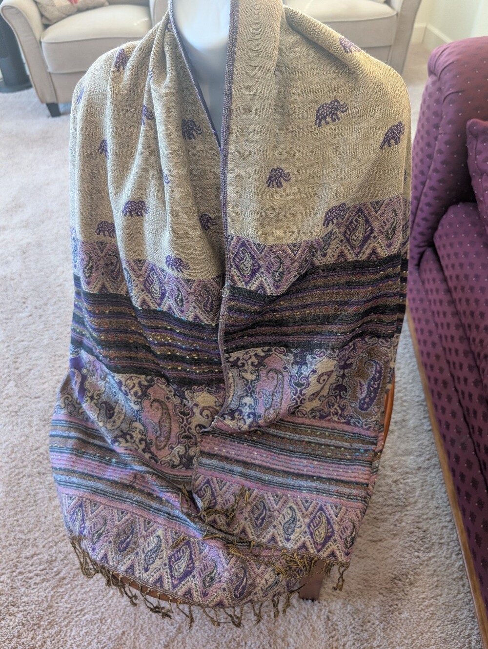 Cashmere Purple Elephant Motif Pashmina - Picture 3 of 6